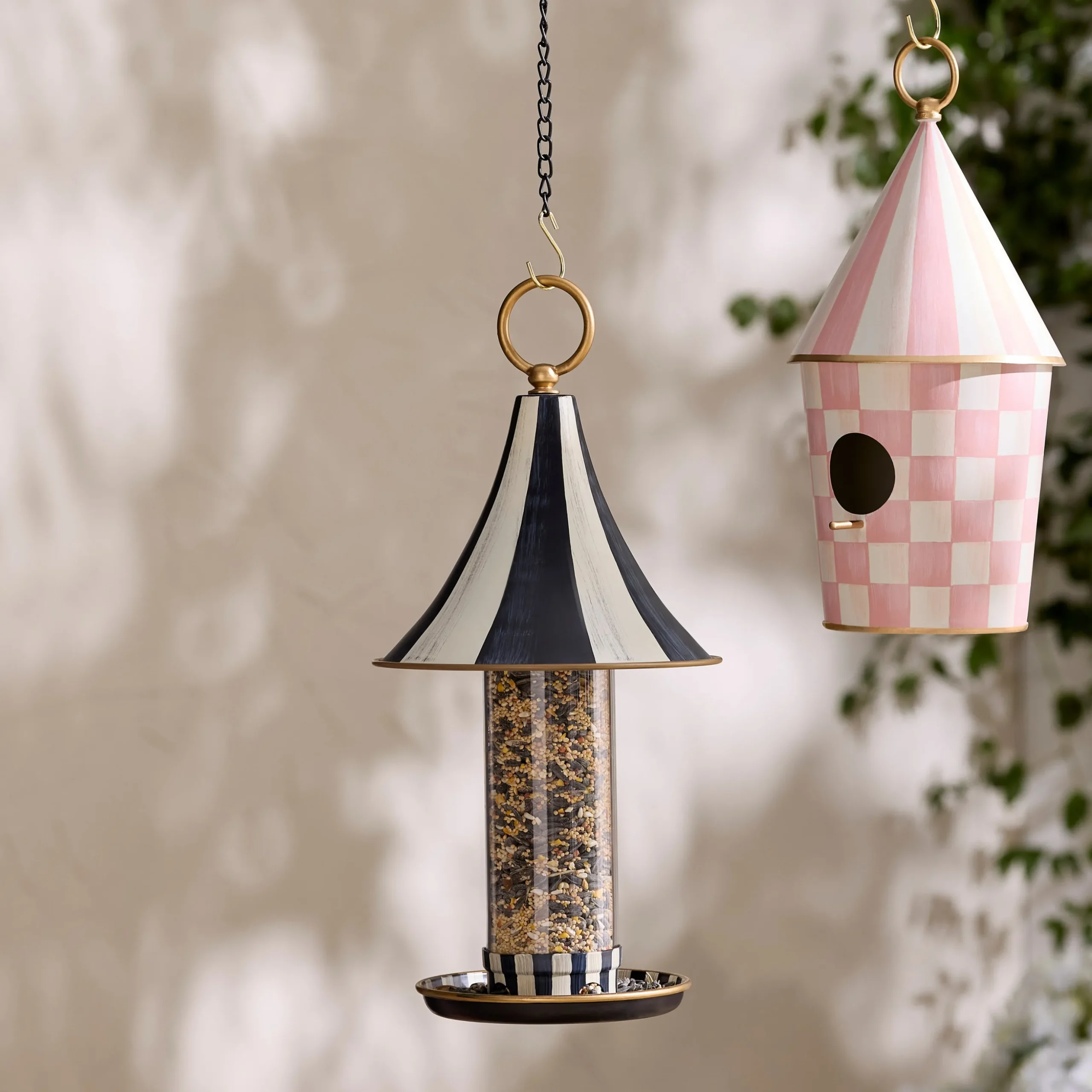 Courtly Bird Feeder