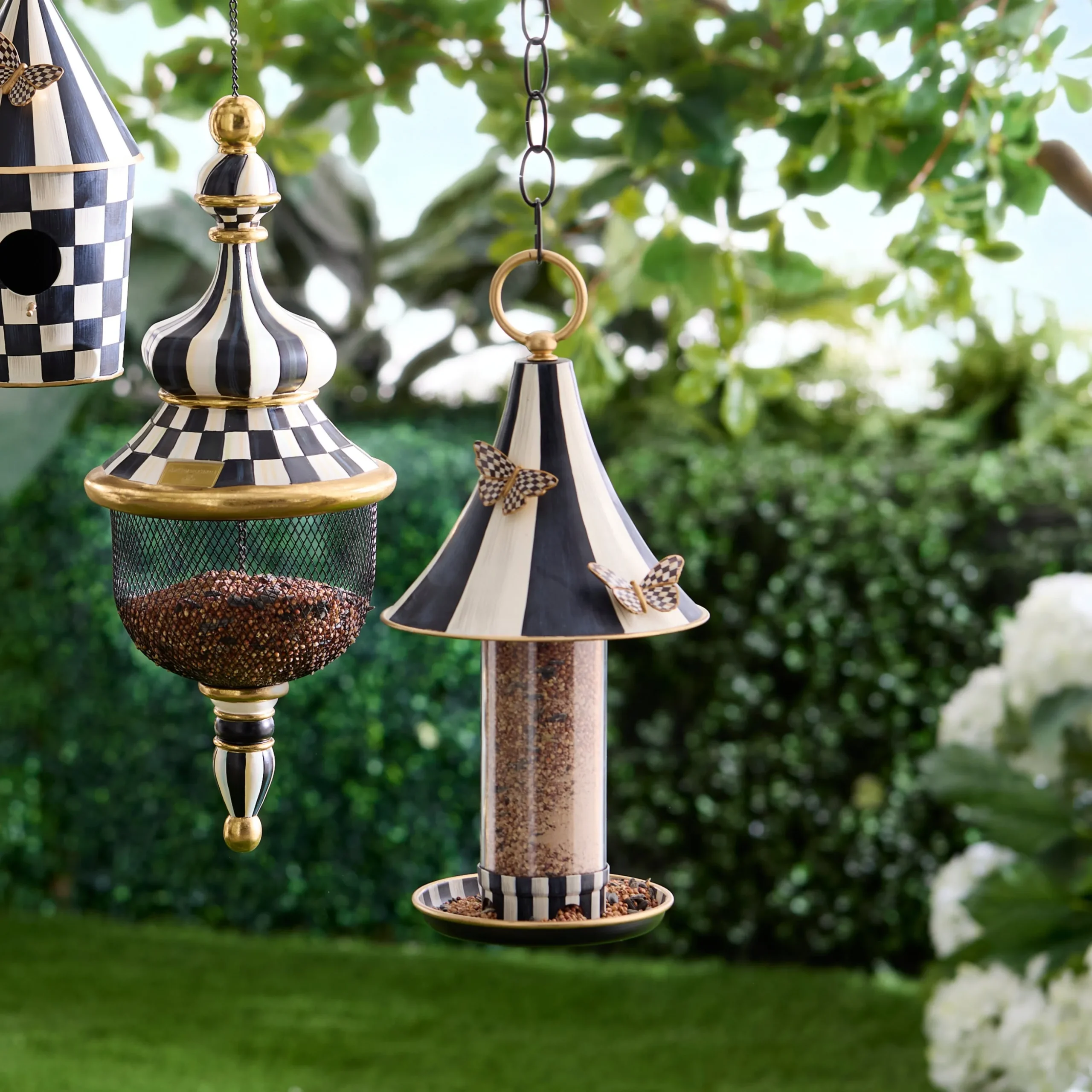 Courtly Bird Feeder