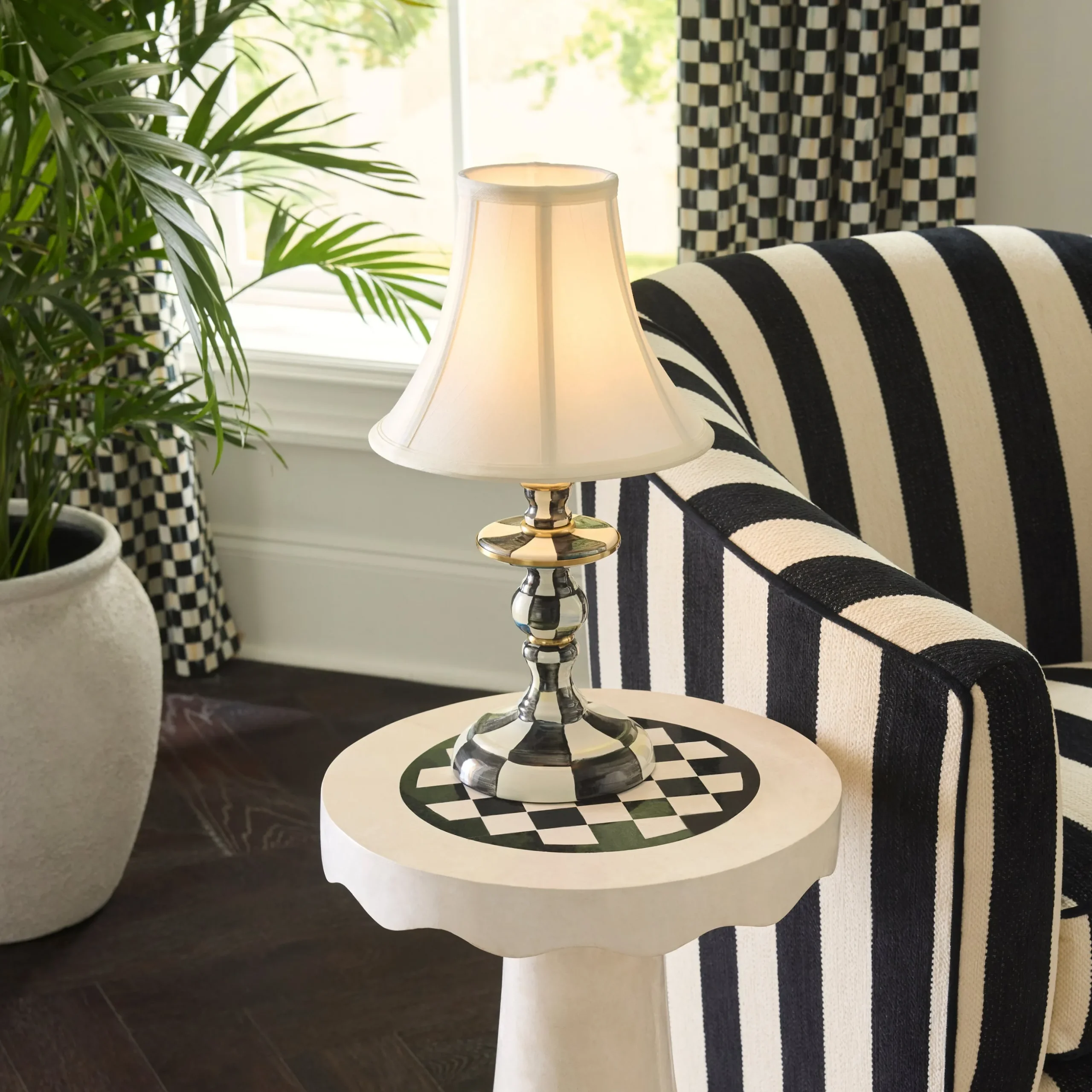 Courtly Check Candlestick Lamp