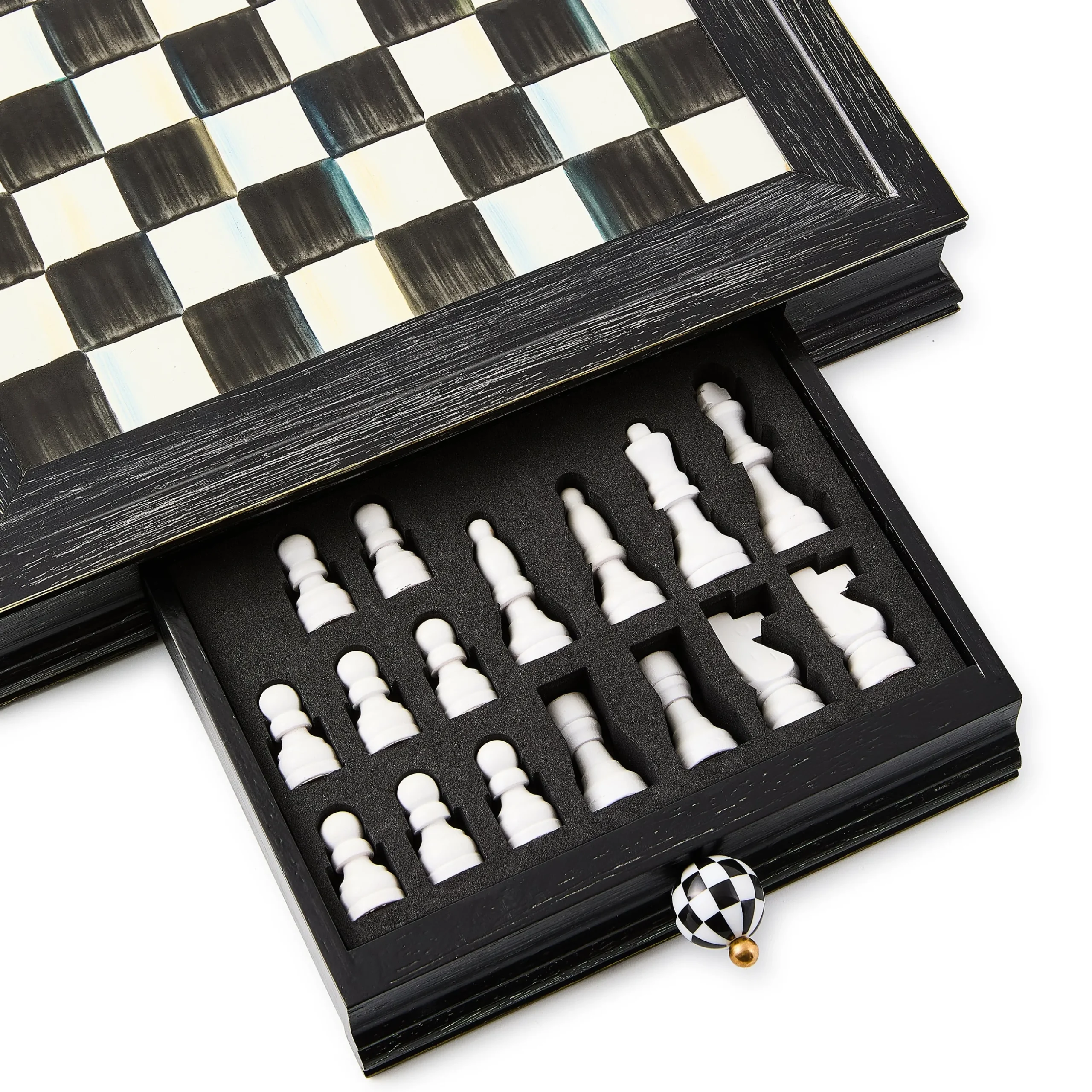 Courtly Check Chess Set