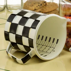 Courtly Check 7 Cup Measuring Cup