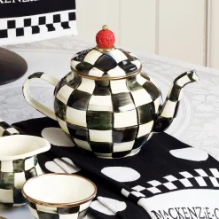 Courtly Check 4 Cup Teapot
