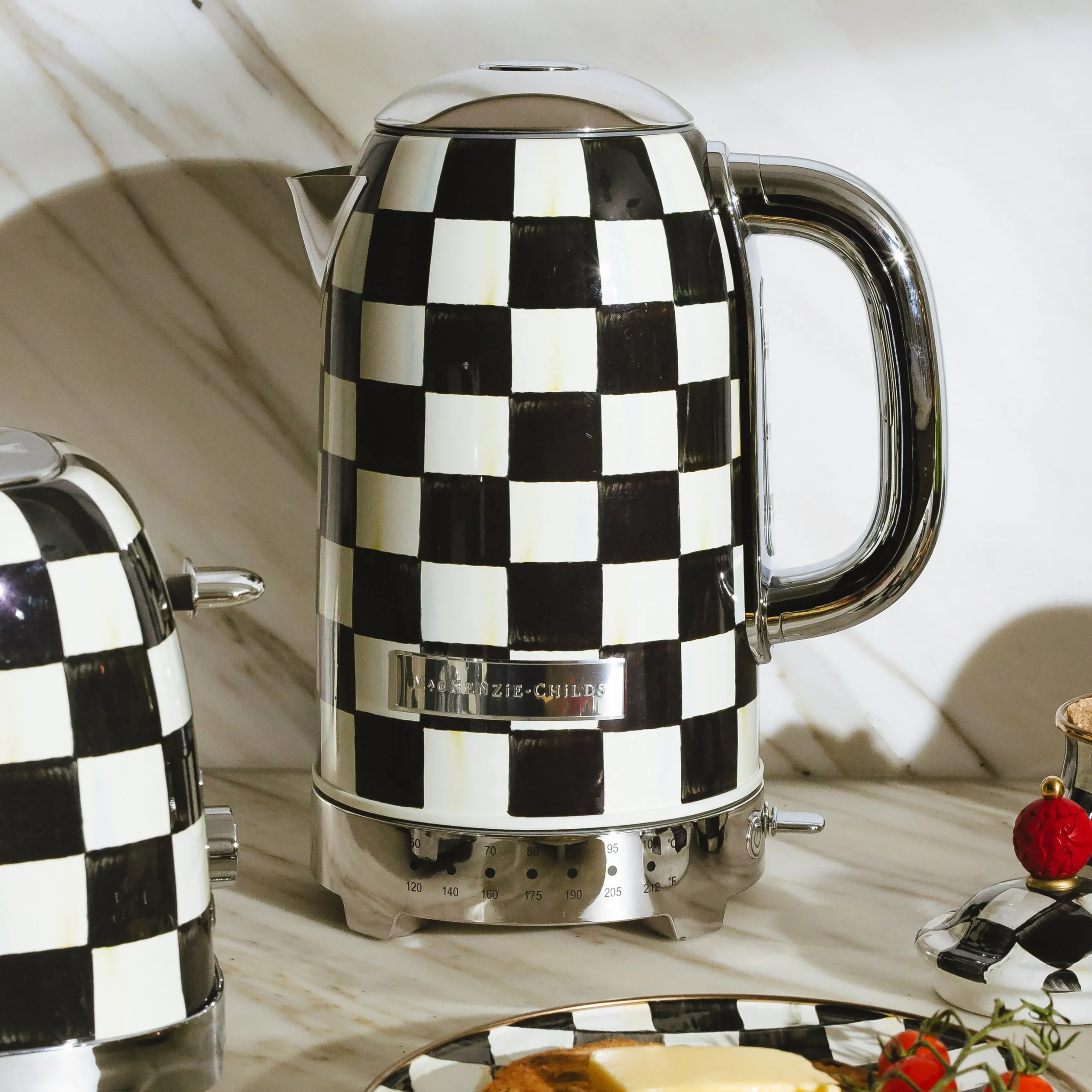 Courtly Check Electric Kettle