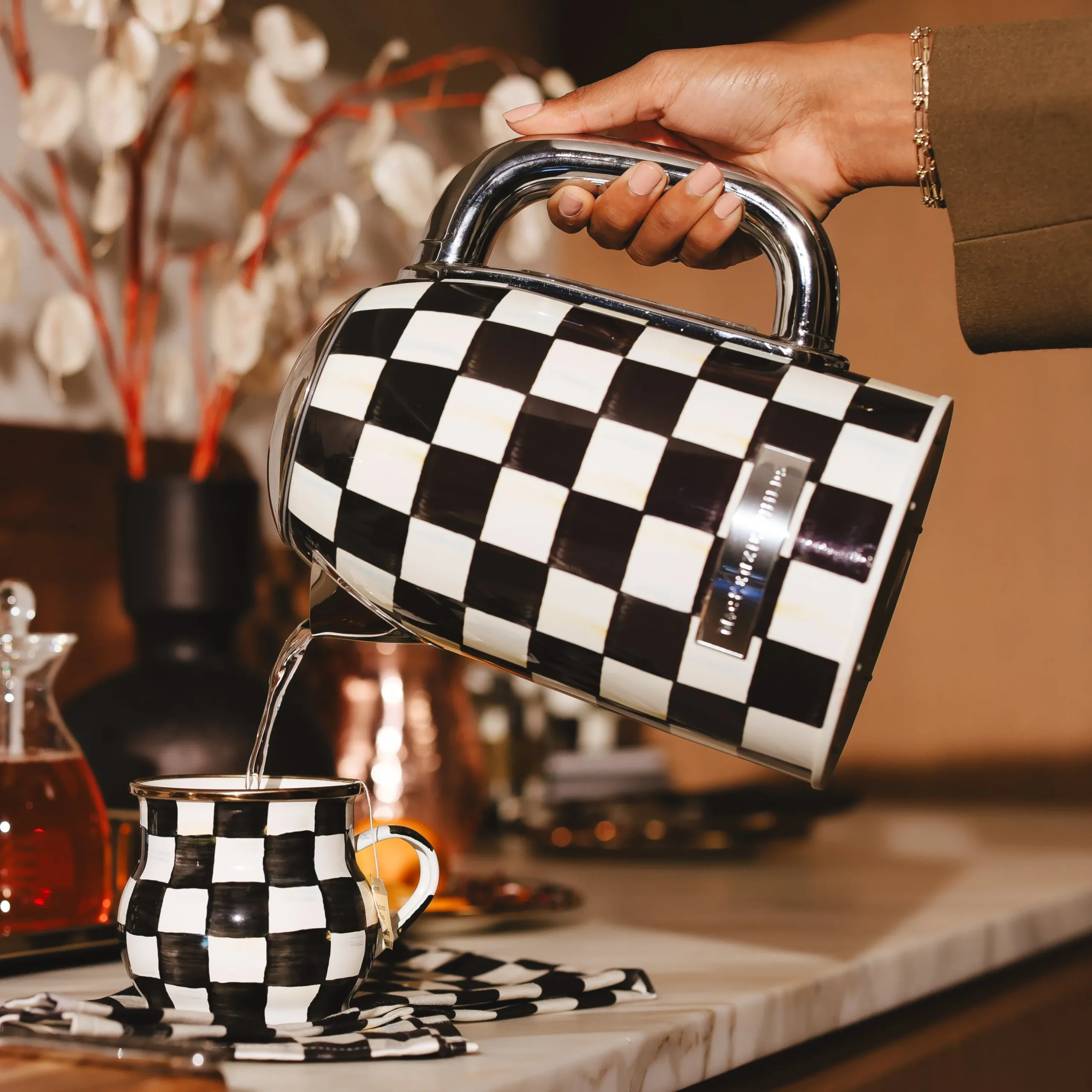 Courtly Check Electric Kettle