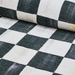 Courtly Checkered 2' x 3' Washable Rug