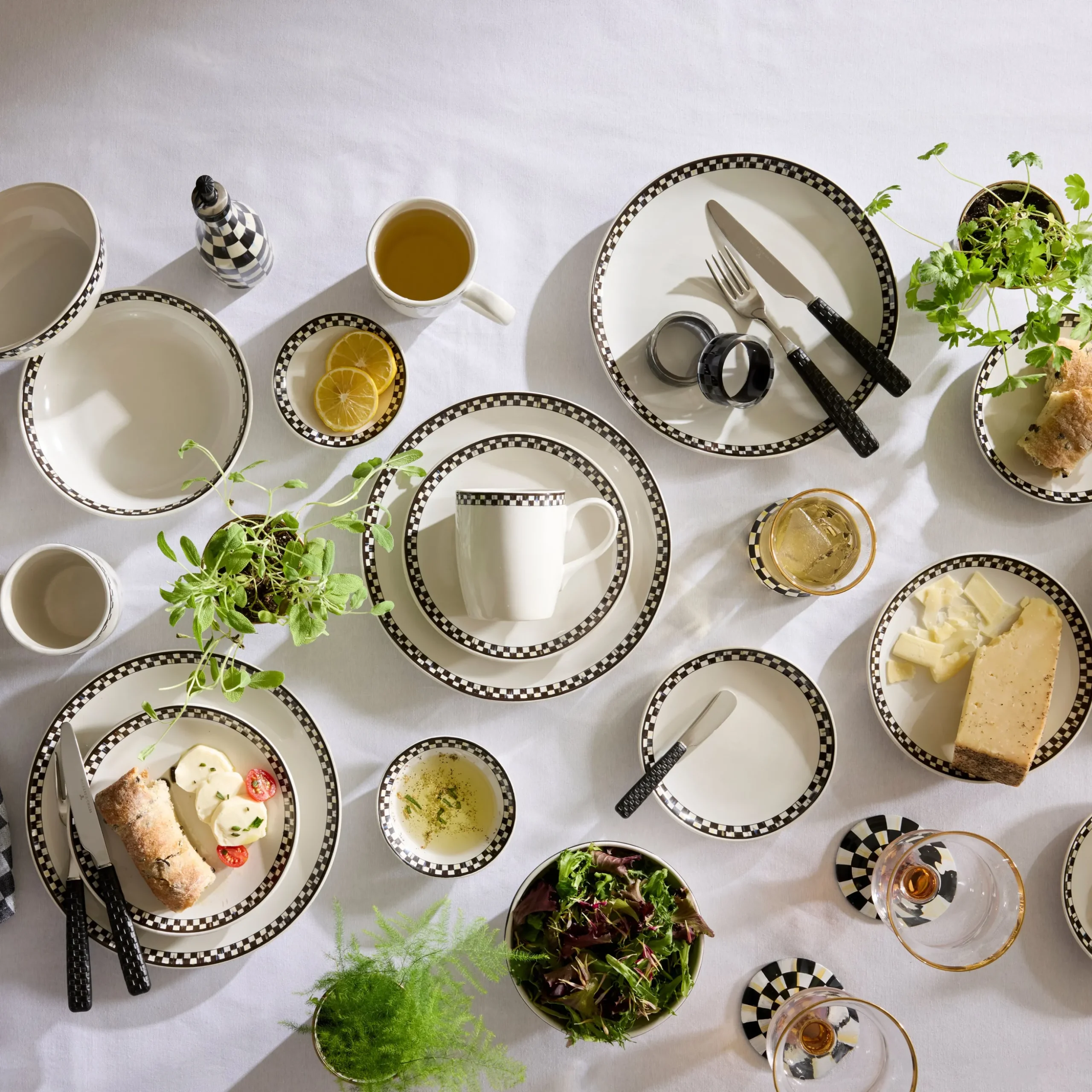 Courtly Check Everyday Lunch Plates, Set of 4