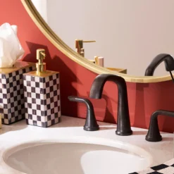 Courtly Check Glass Soap Pump