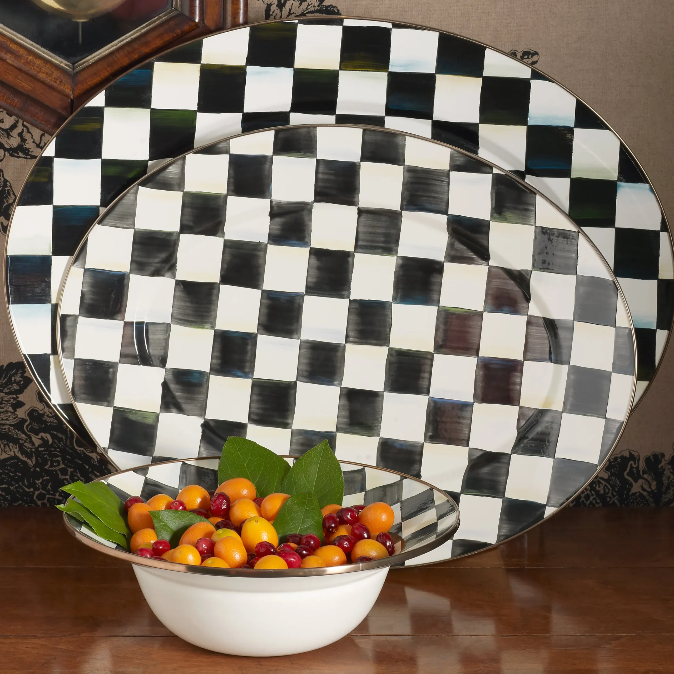 Courtly Check Medium Oval Platter