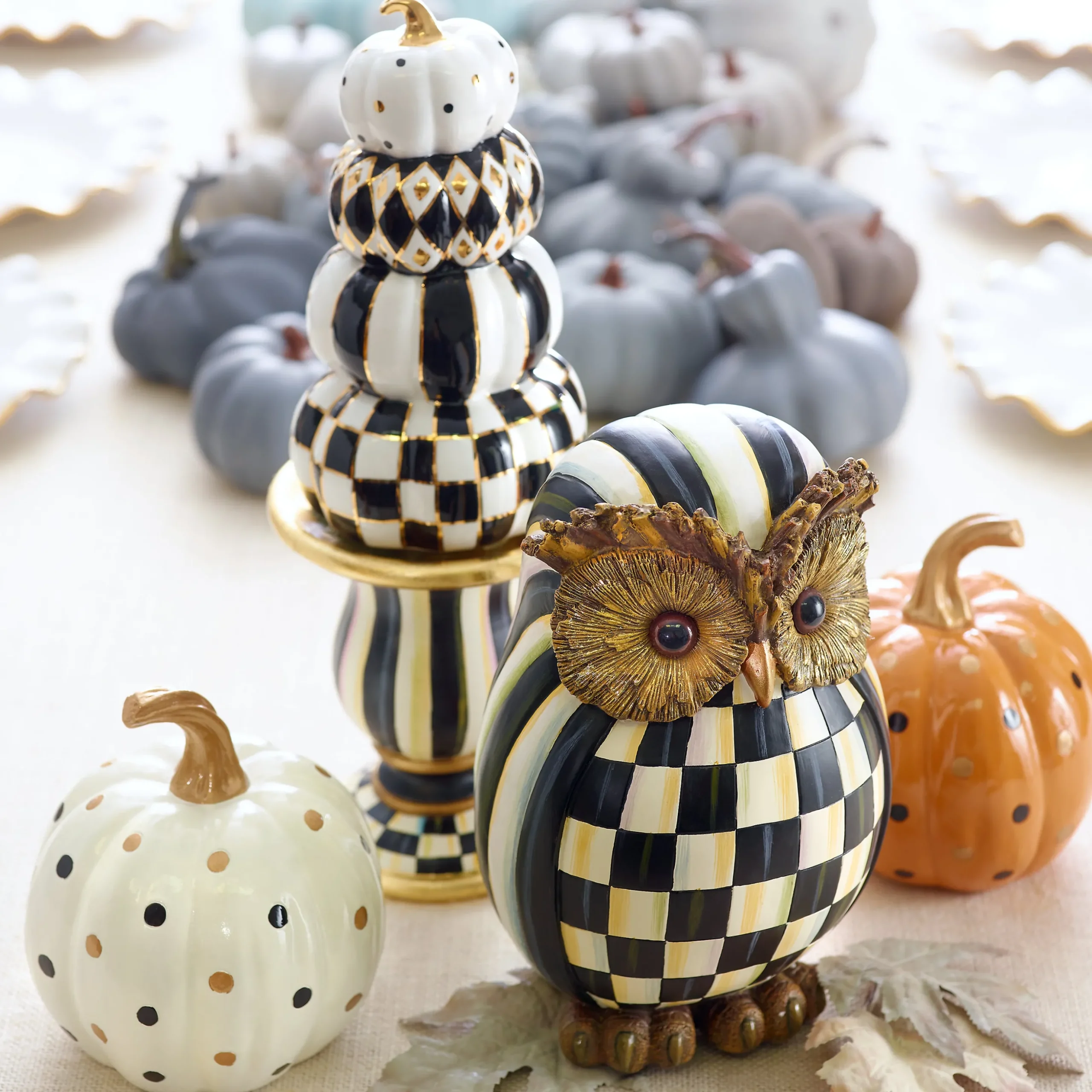 Courtly Check Owl