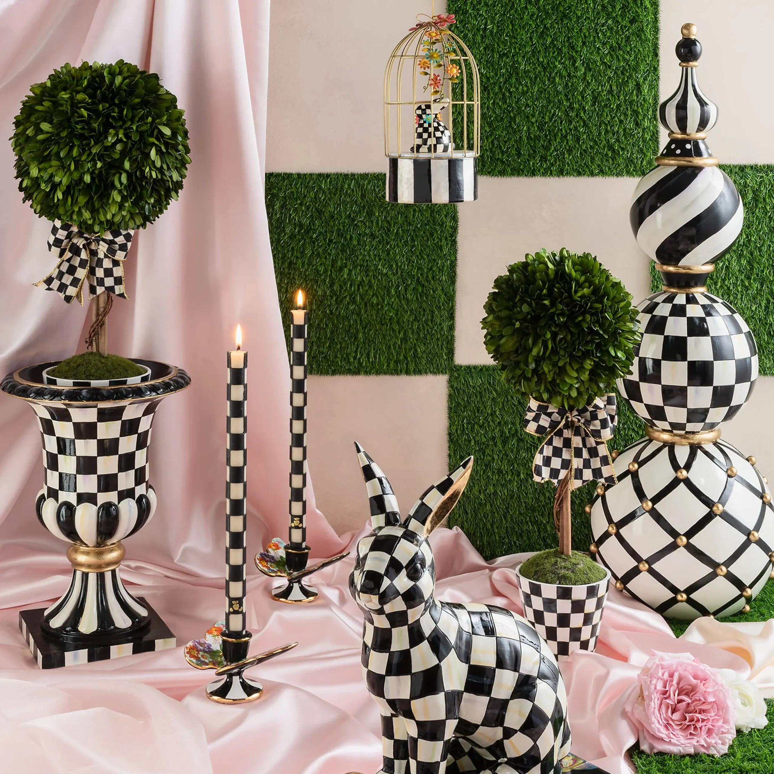 Courtly Check Pedestal Tabletop Urn