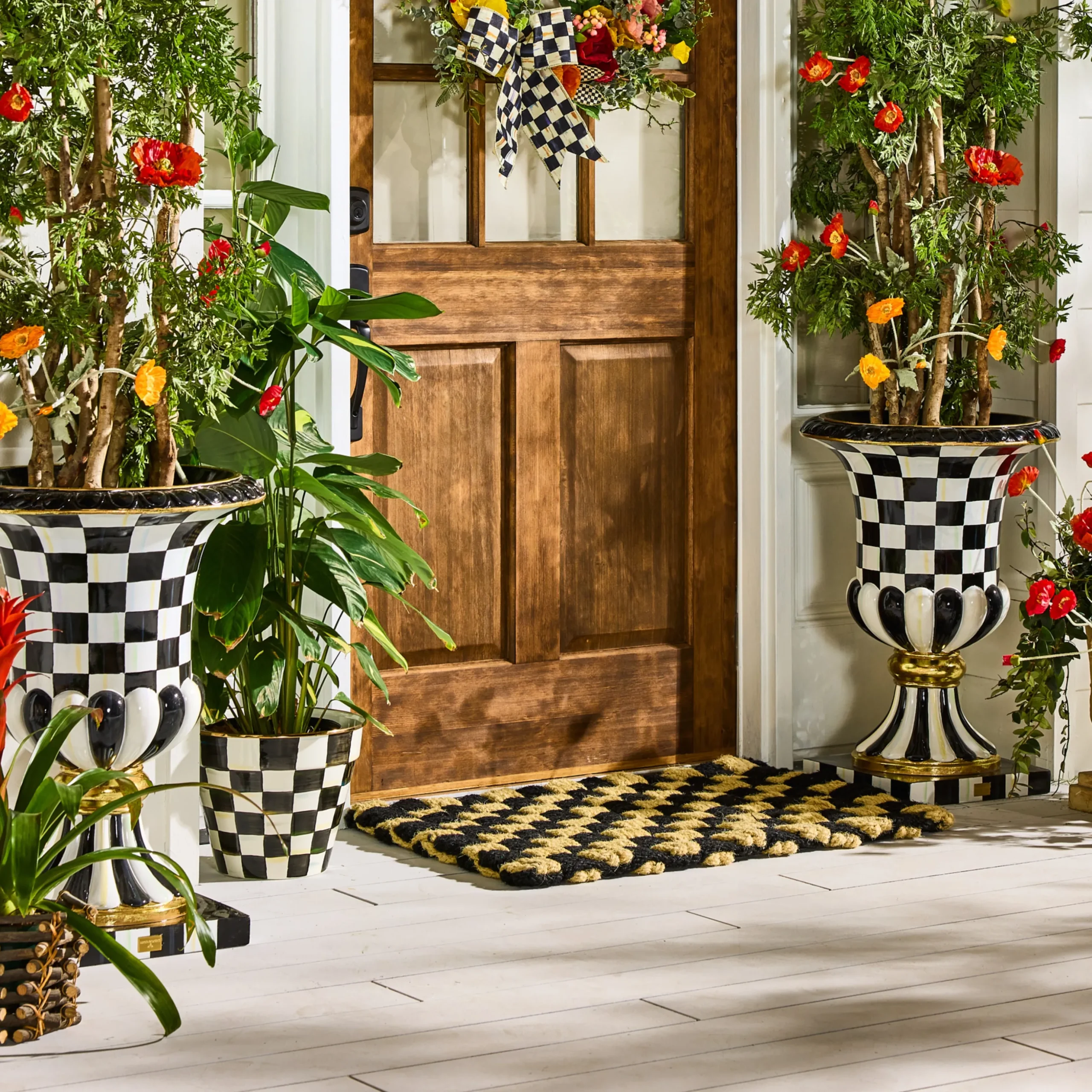 Courtly Check Pedestal Urn
