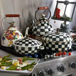 Courtly Check 5 Quart Casserole