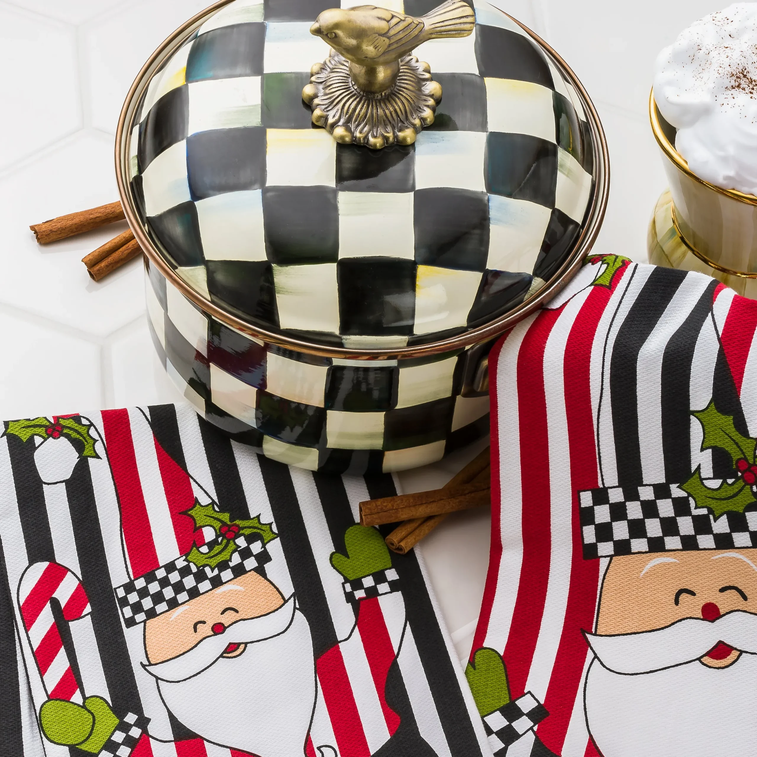 Courtly Check 2.5 Quart Saucepan