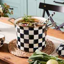 Courtly Check 7 Quart Stockpot
