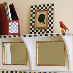 Courtly Check 4
