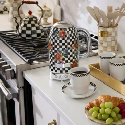 Courtly Flower Market Electric Kettle