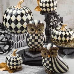 Courtly Stripe Owl