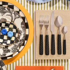 Everyday Black 5-Piece Place Setting