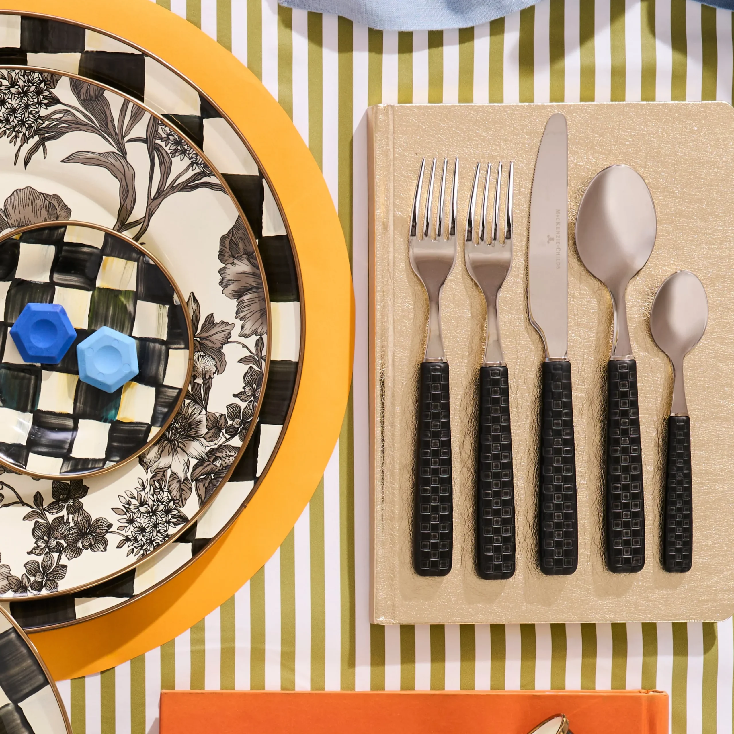 Everyday Black 5-Piece Place Setting