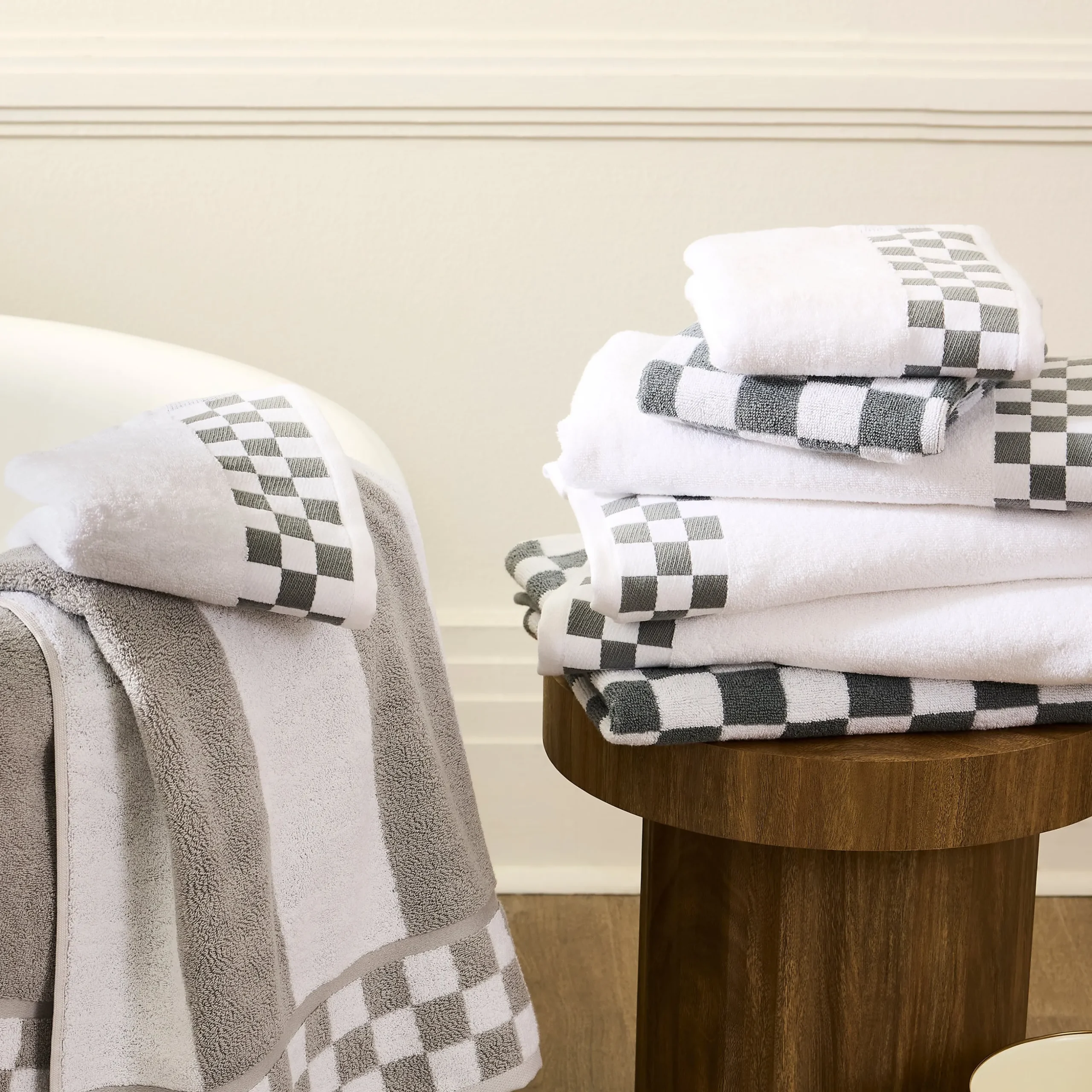 Hand Towel with Grey Check Border