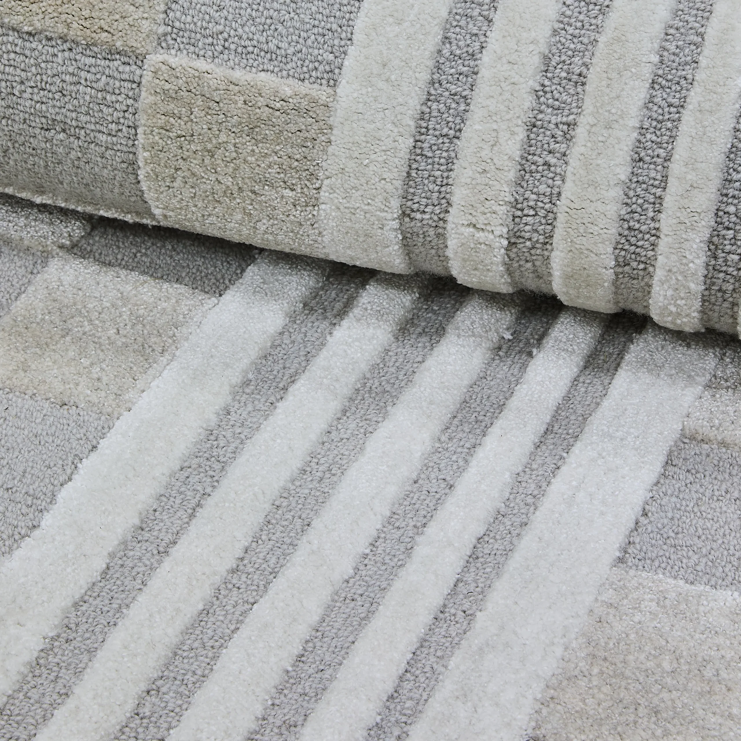 Light Grey Tonal Check 2'6" x 8' Rug