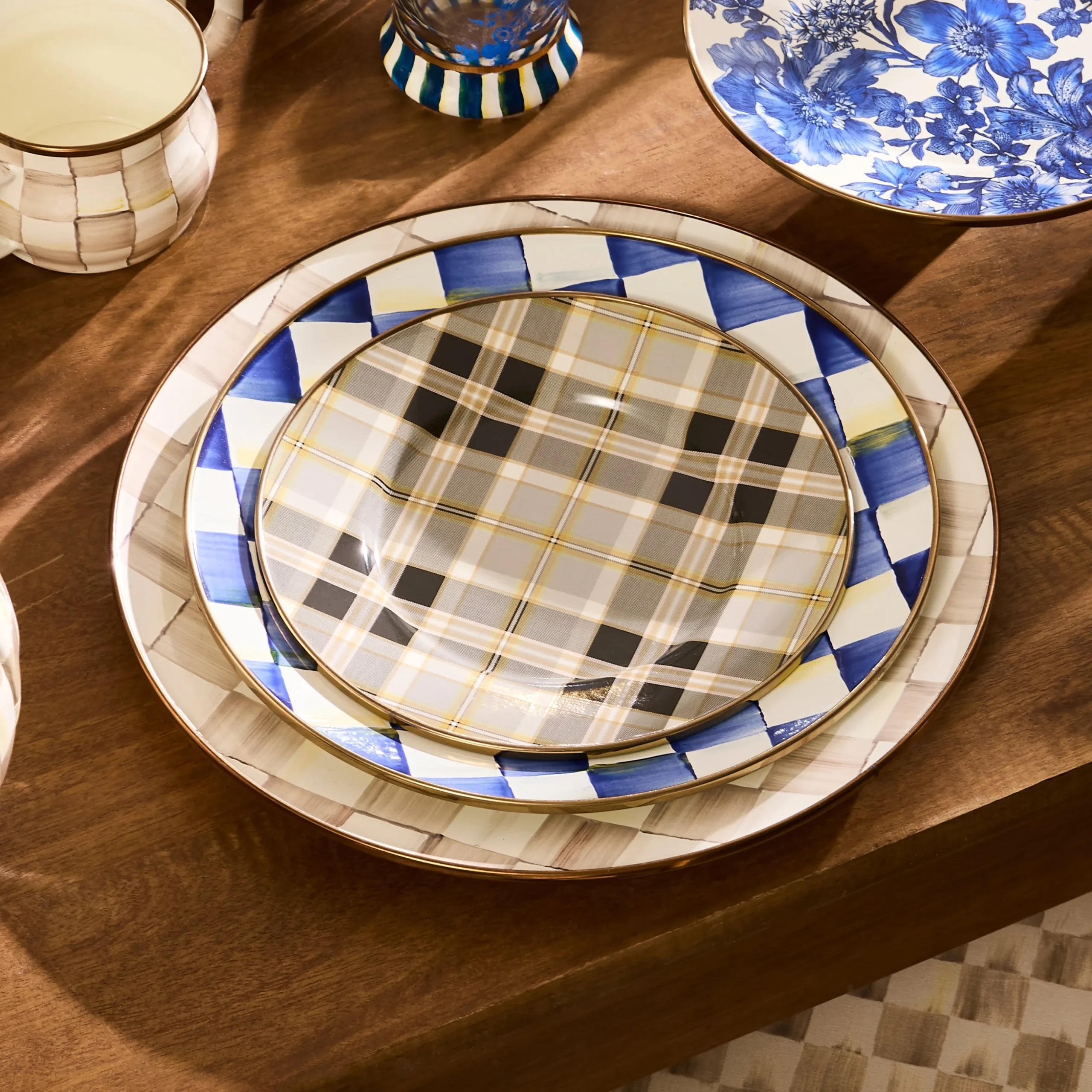 Mocha Check Charger/Plate