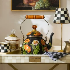 Poppy 2 Quart Tea Kettle