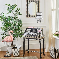 Pretty As A Bow Table Lamp
