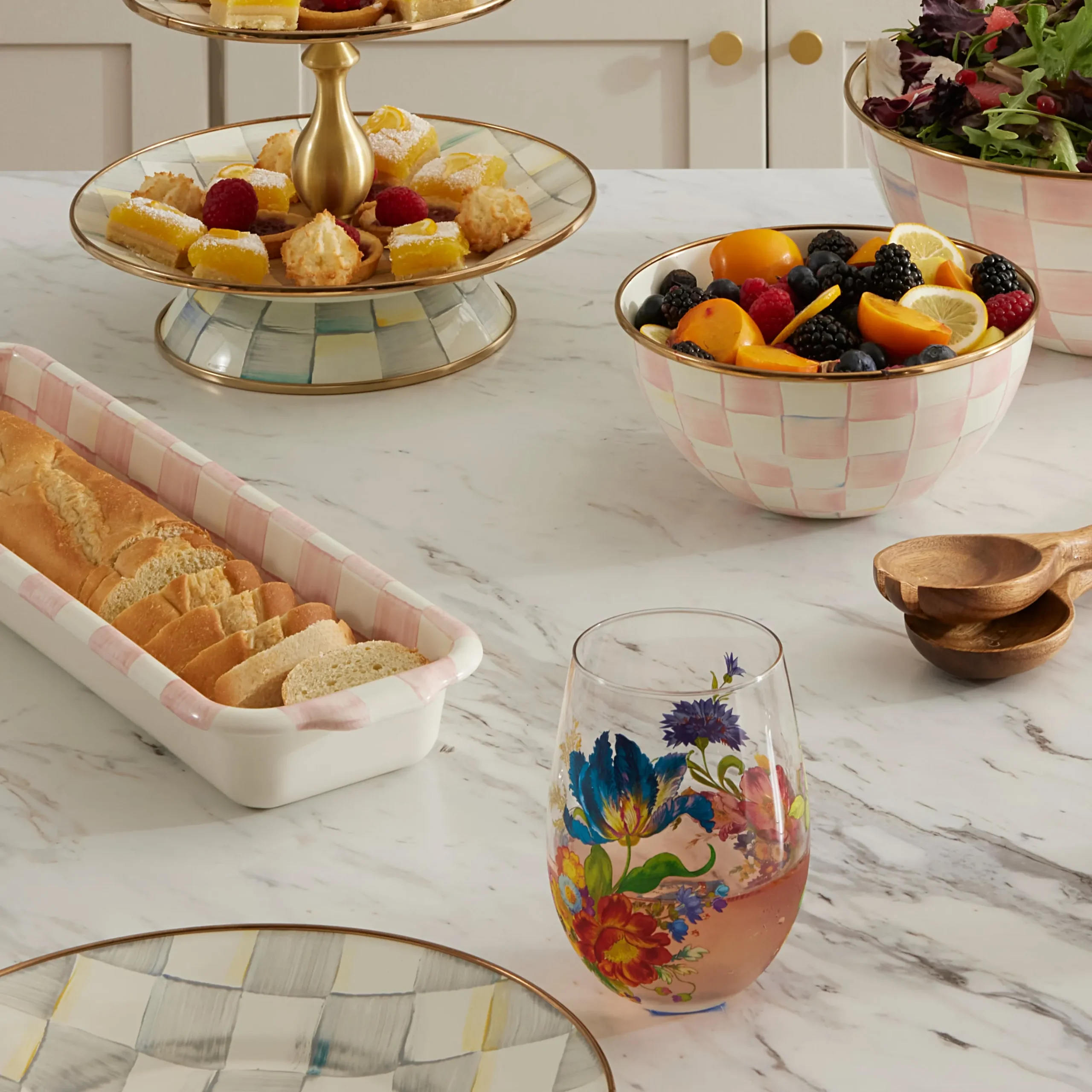 Rosy Check Baguette Dish