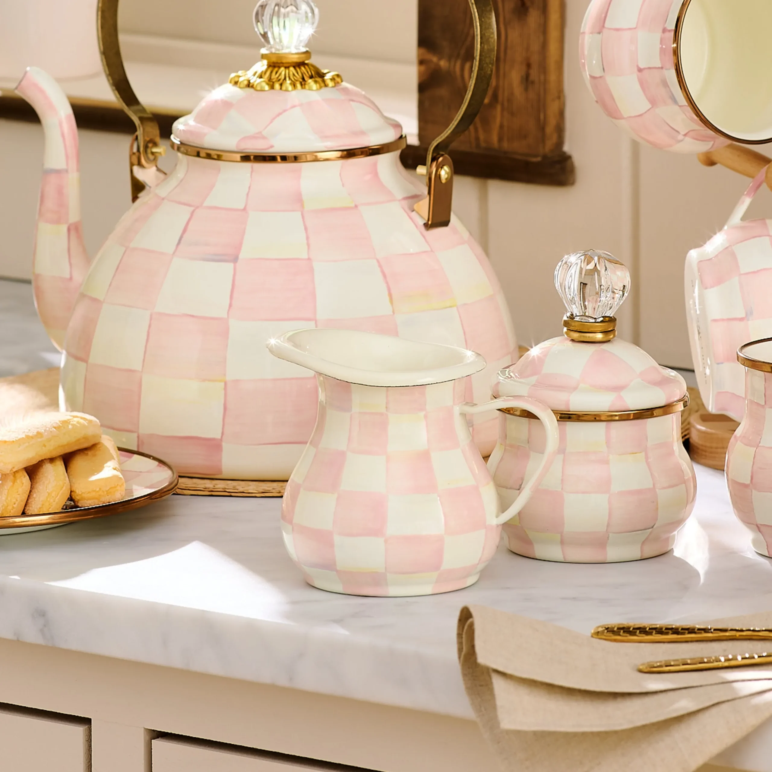 Rosy Check Creamer