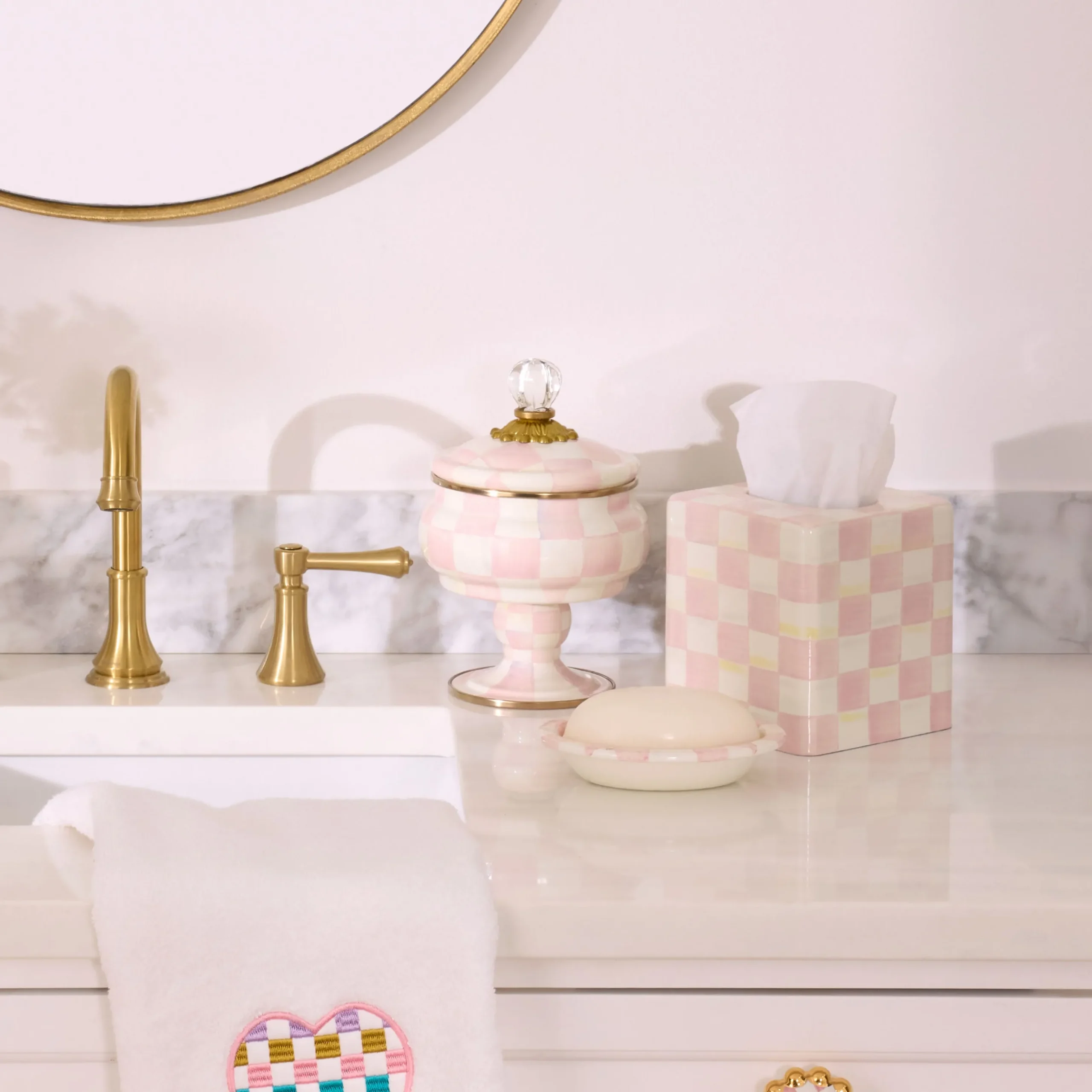 Rosy Check Curiosity Pot