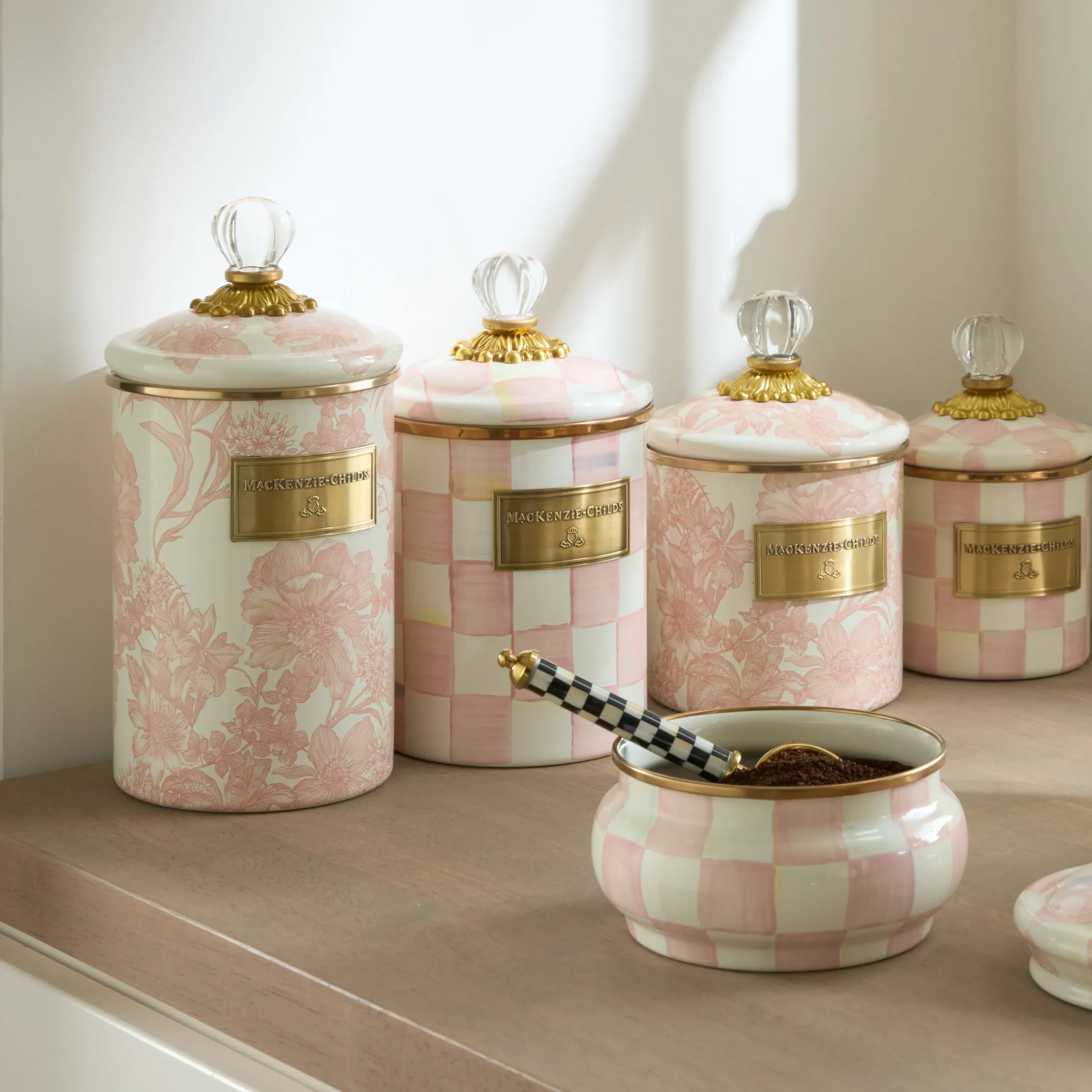 Rosy Check Medium Canister