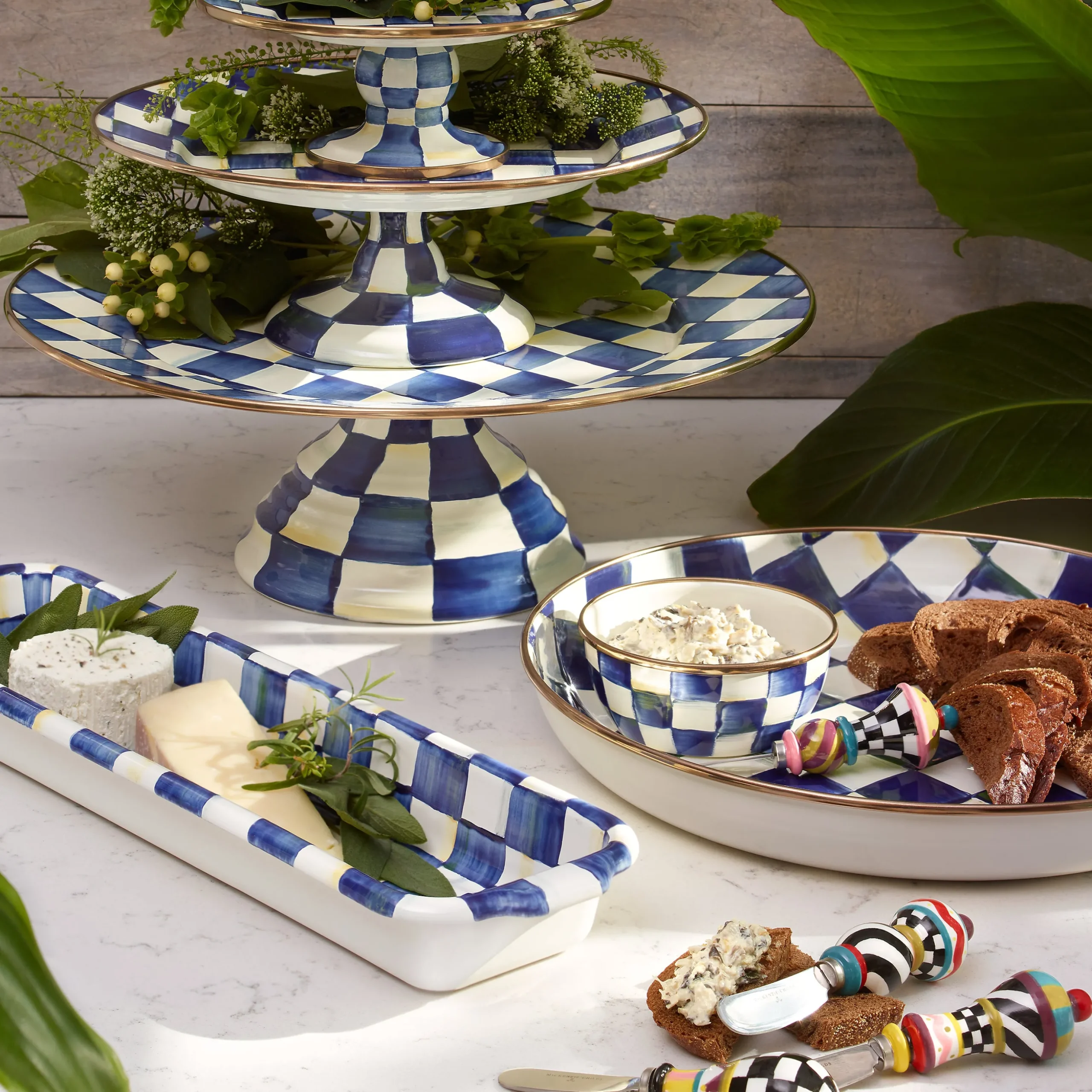 Royal Check Large Pedestal Platter