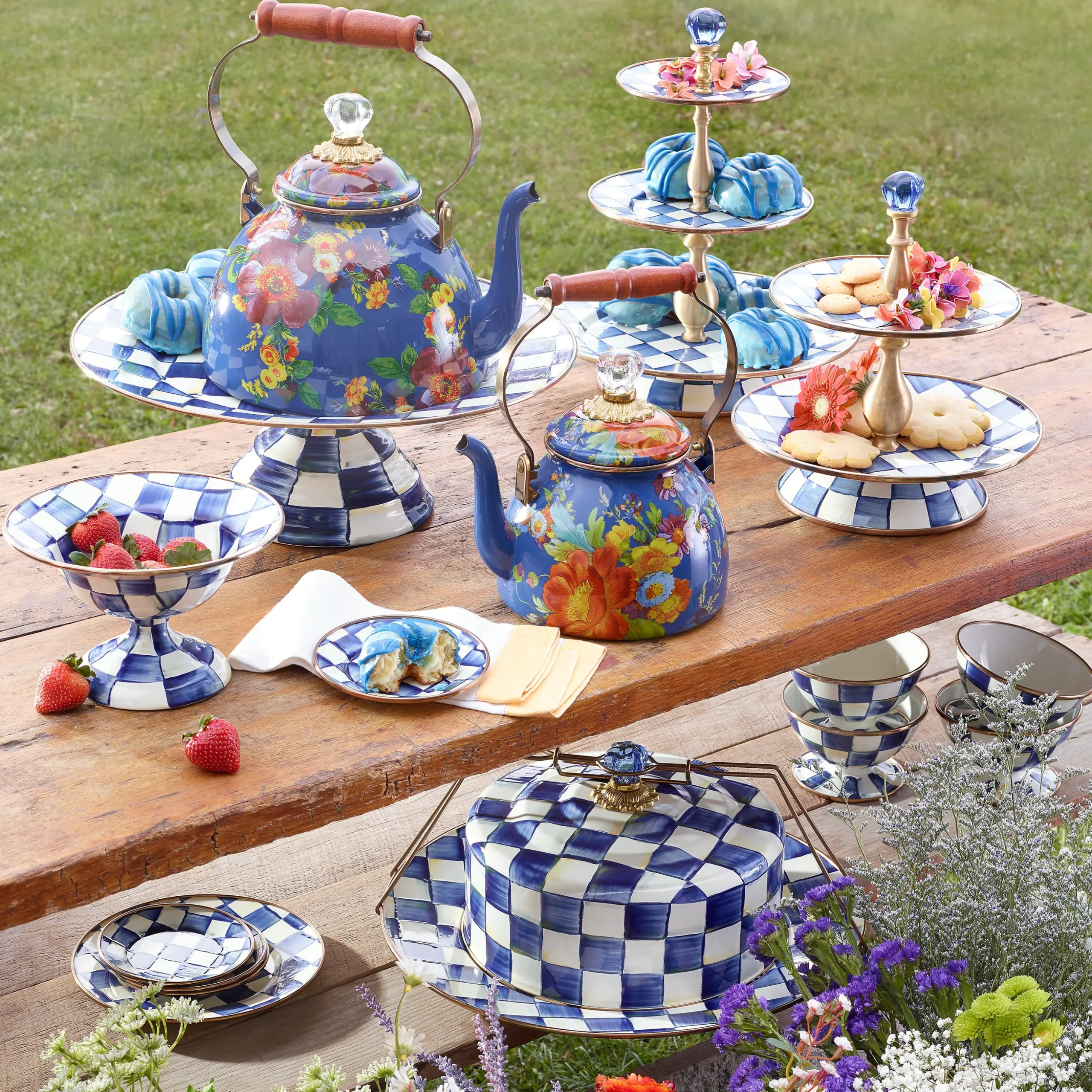 Royal Check Large Pedestal Platter