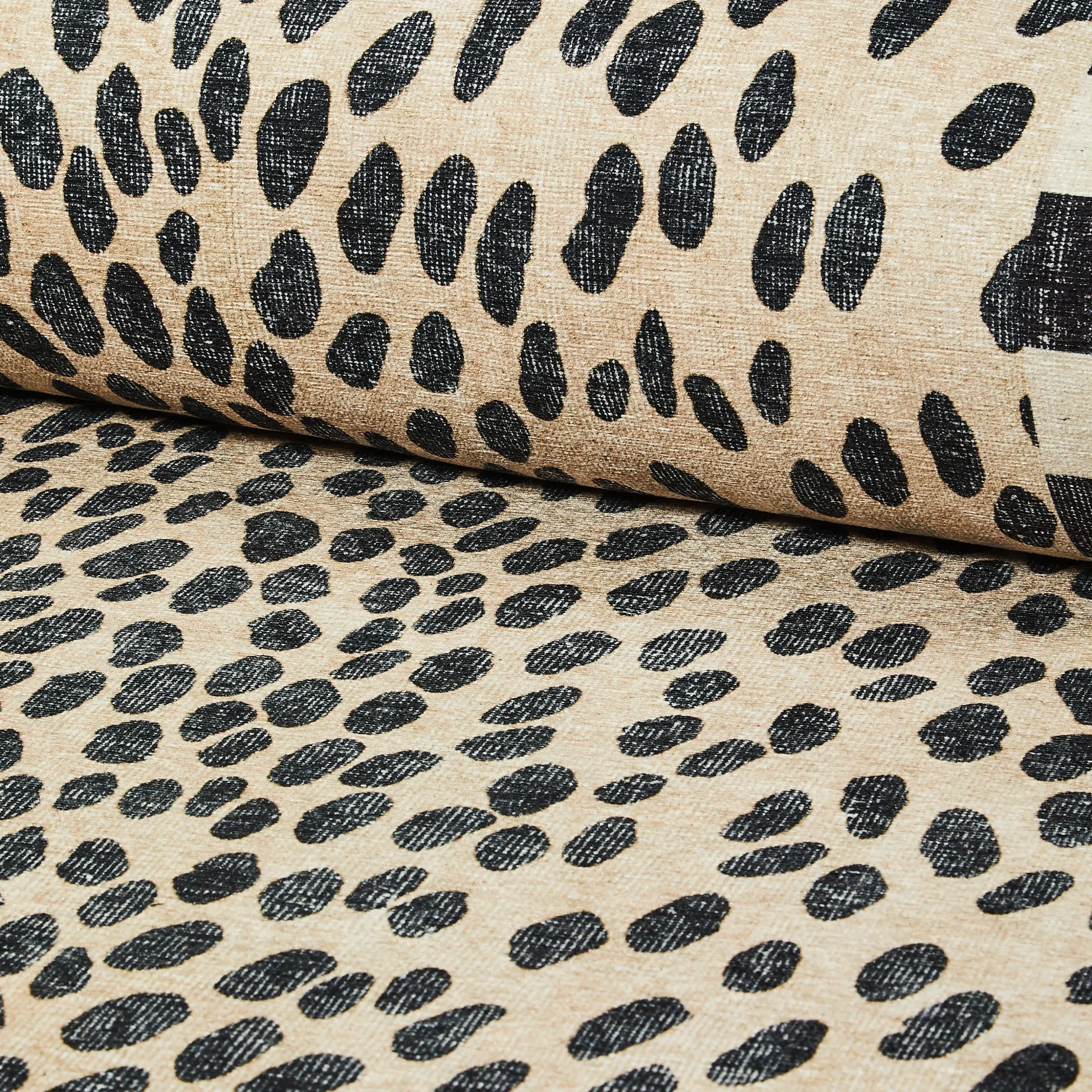 Snow Leopard 2'6" x 10' Washable Runner
