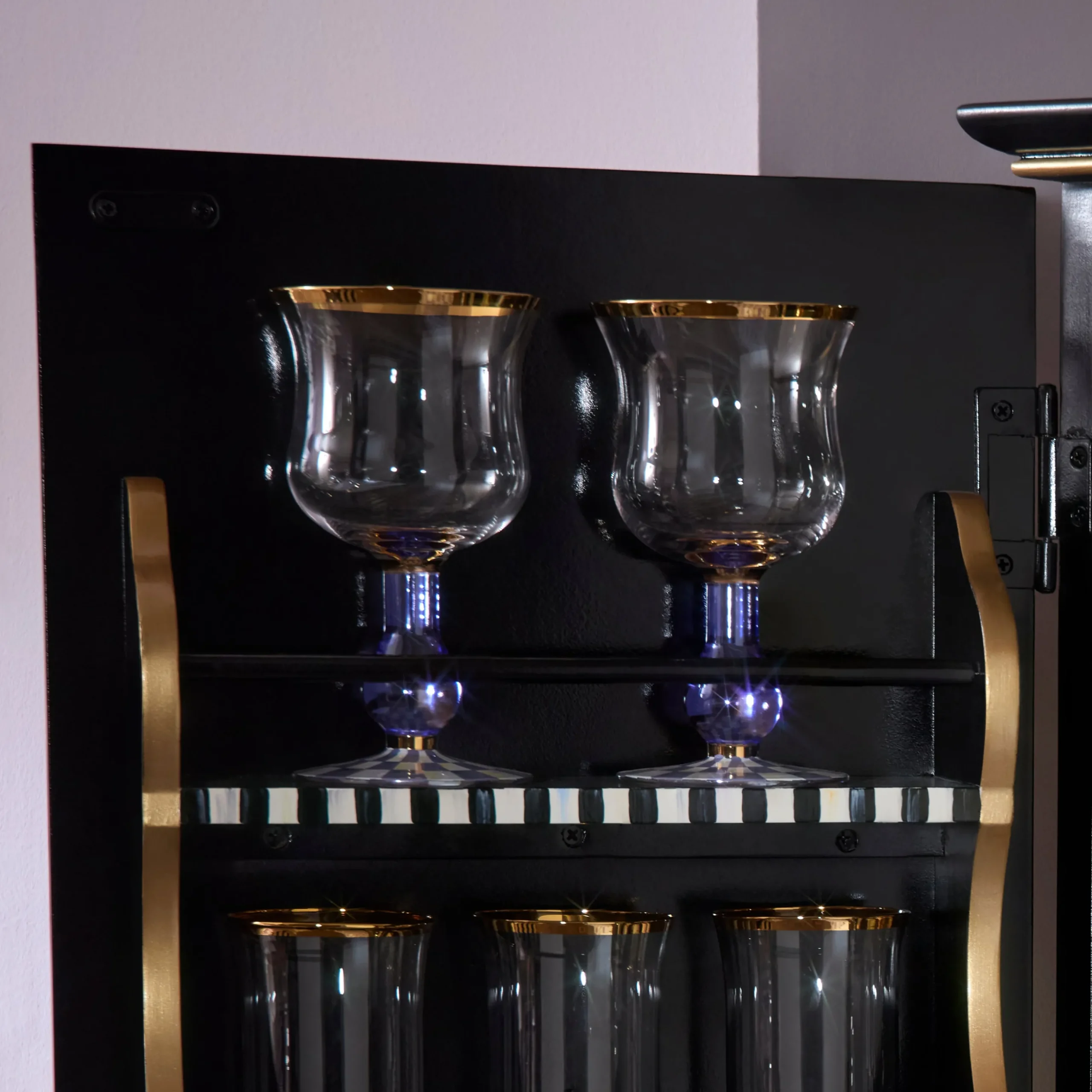 Violet Check Wine Glass