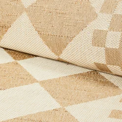 White Diamond 5' x 8' Indoor/Outdoor Rug