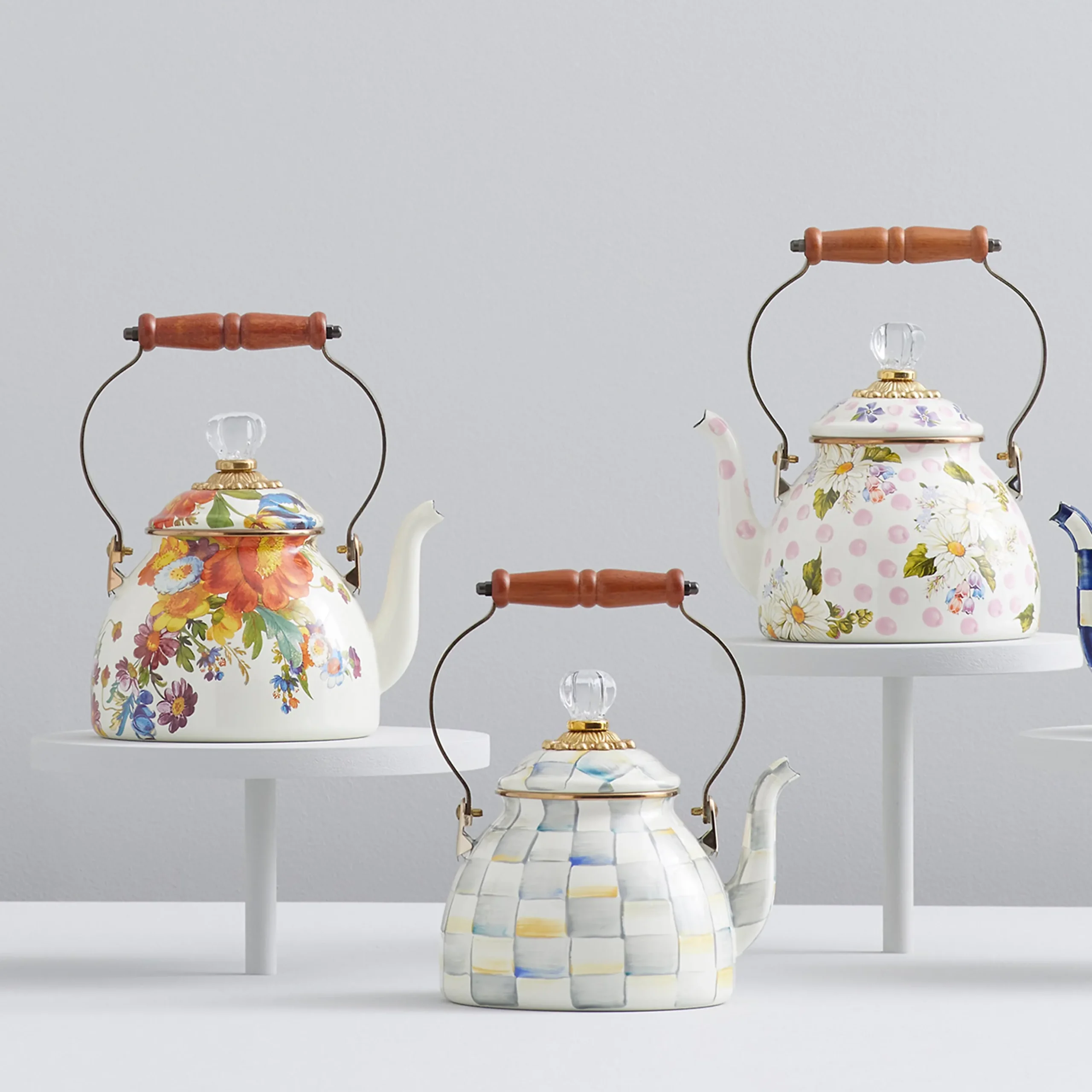 White Flower Market 2 Quart Tea Kettle