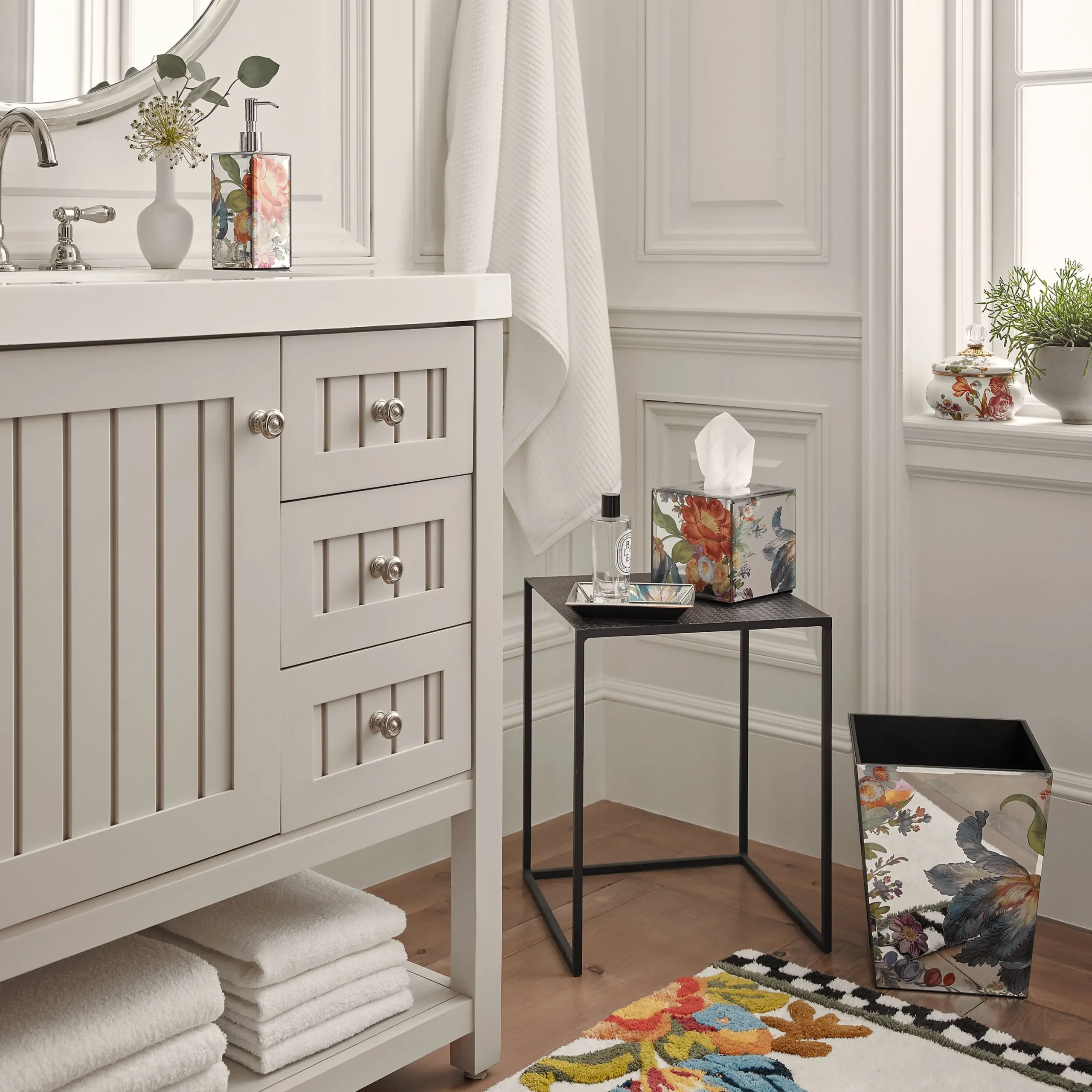 White Flower Market Standard Bath Rug